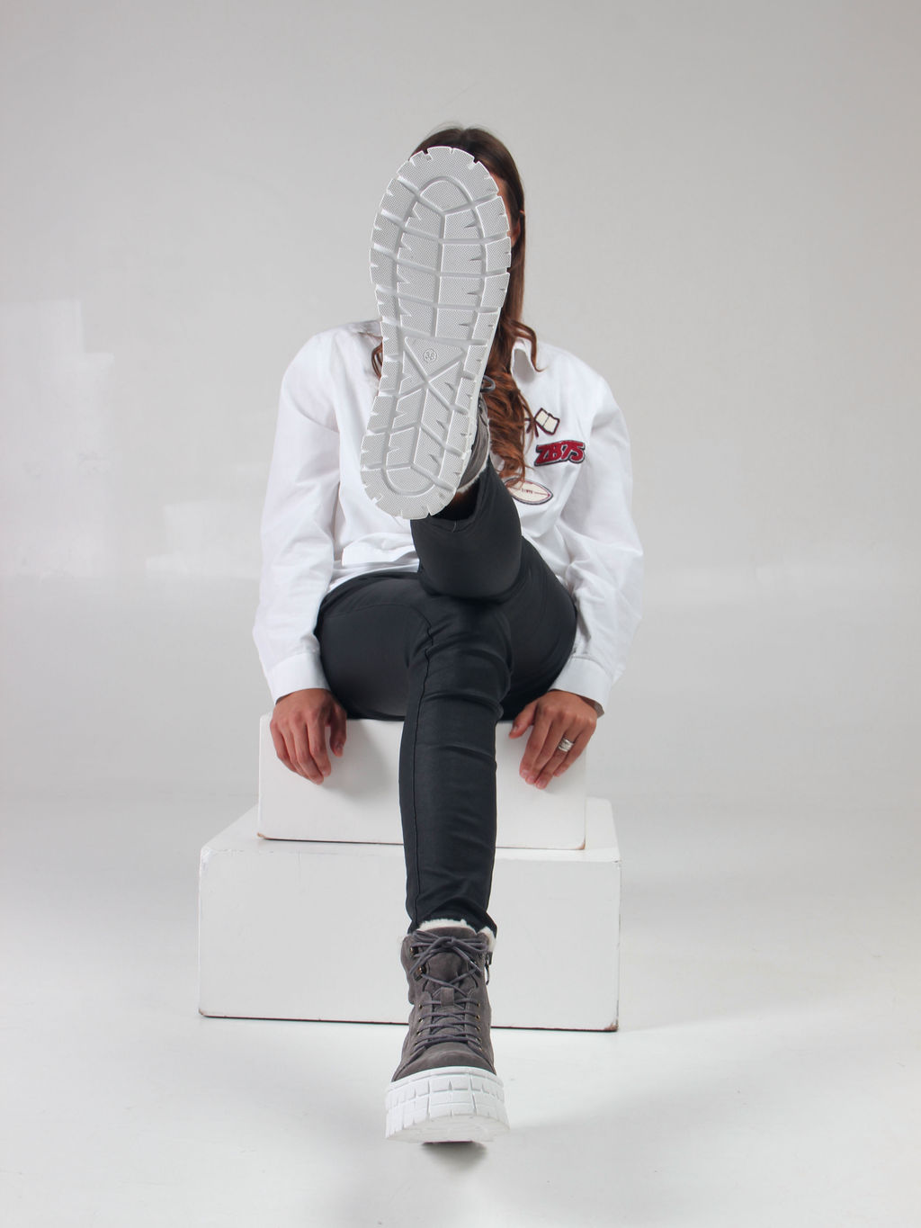 Ботинки 216.212131w. серый замок замша/Байка