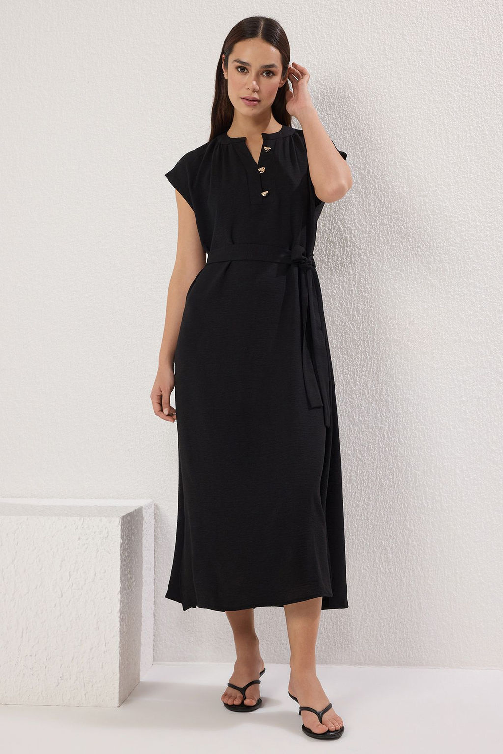 Siyah Kesim Kusakl? Midi Dokuma Elbise TWOSS25EL00630 - Trendyolmilla фото 3