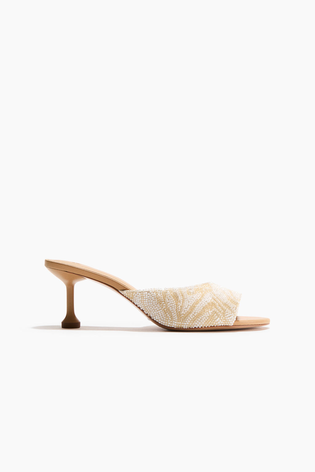 Sandalias de tac?n con cuentas