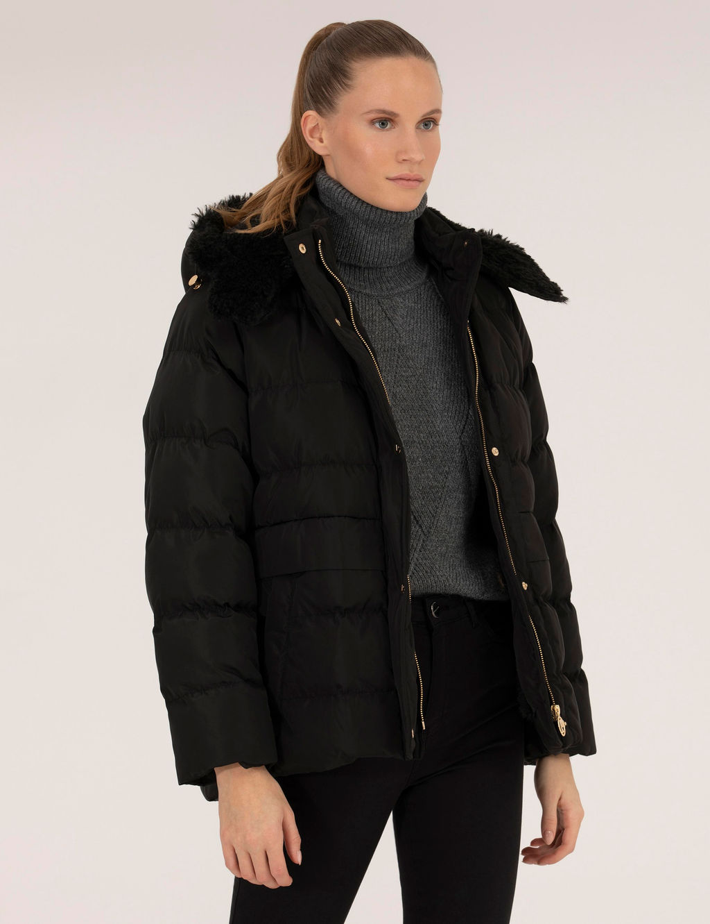 Siyah Regular Fit Mont