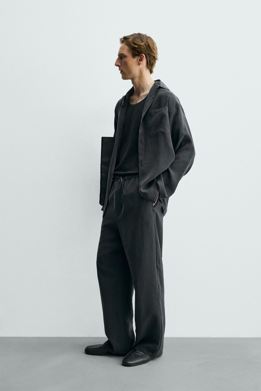 Рубашка CAMISA FLUIDA SOFT черная