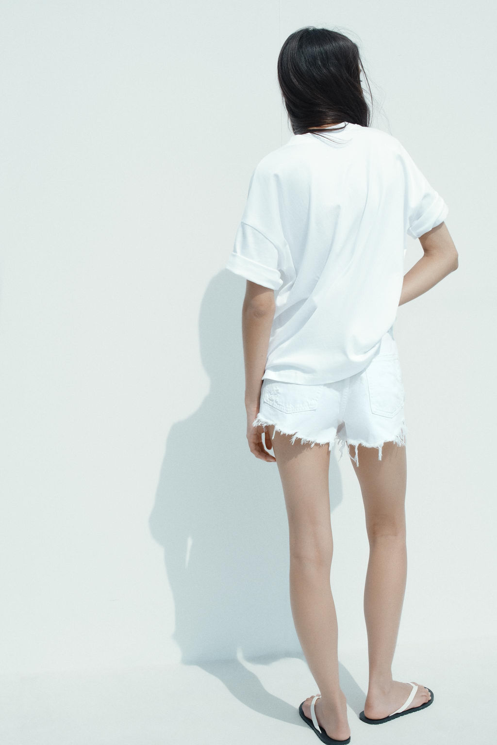 OVERSIZED TEXT T-SHIRT - Zara фото 11