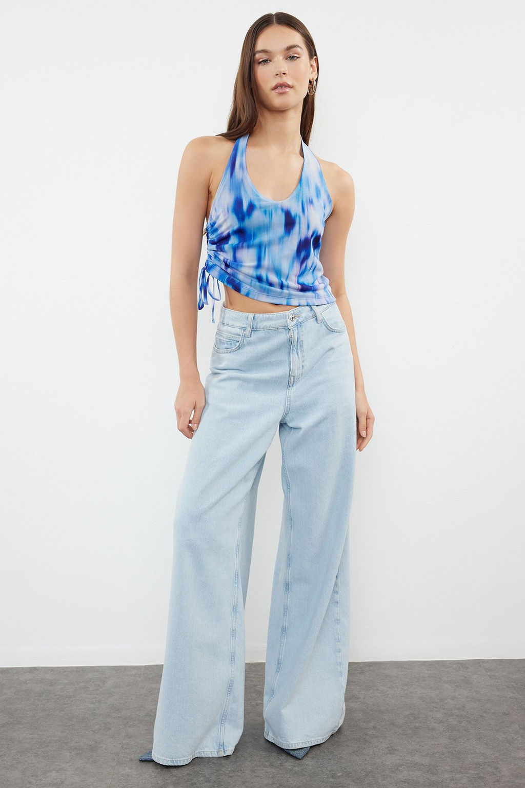 Trendyolmilla Pembe Soyut Desenli Boyundan Baglamal? Buzgu/Drape Detayl? Vucuda Oturan Orme Bluz TWOSS24BZ00630