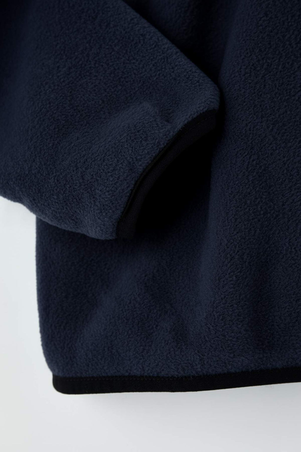 Siyah Regular/Normal Kesim Dik Yaka Fermuarl? Dikis Detayl? Polar Sweatshirt TMNAW26SW00036 - Trendyolmilla фото 6