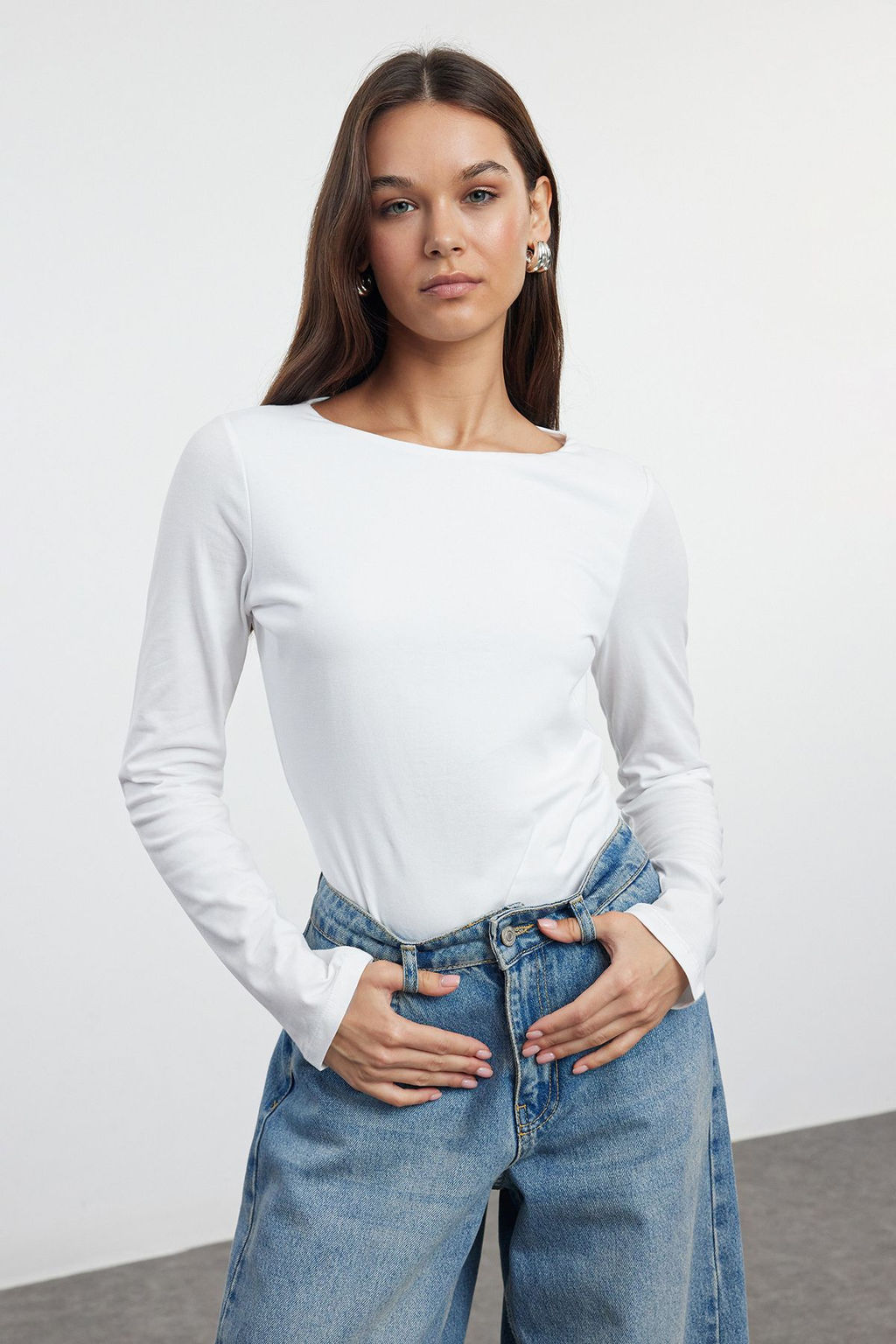 Siyah-Ekru Ikili Paket Kay?k Yaka Fitted/Vucuda Oturan Orme Bluz TWOAW25BZ00062