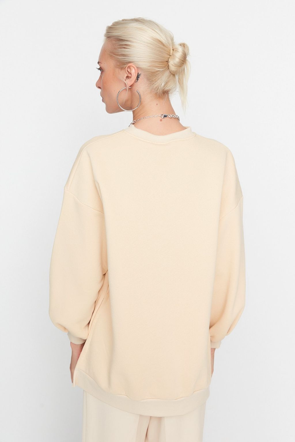 Bej Oversize/Genis Kal?p Y?rtmac Detayl? Kal?n Ici Polarl? Orme Sweatshirt TWOAW23SW00195