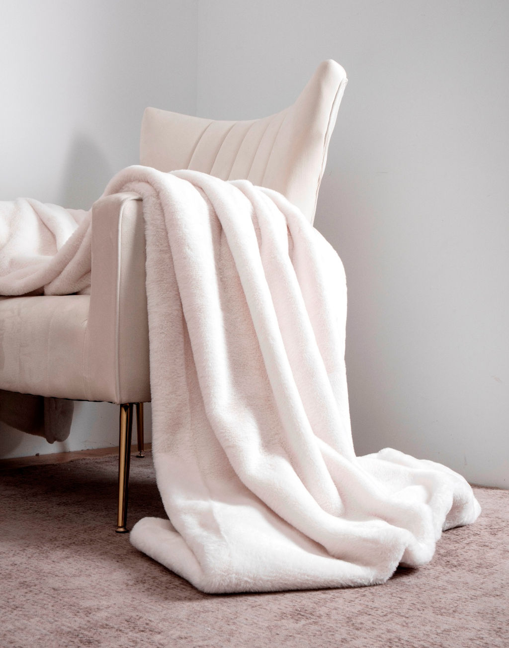 Покрывало декоративное Rabbit (молоко) 220х240