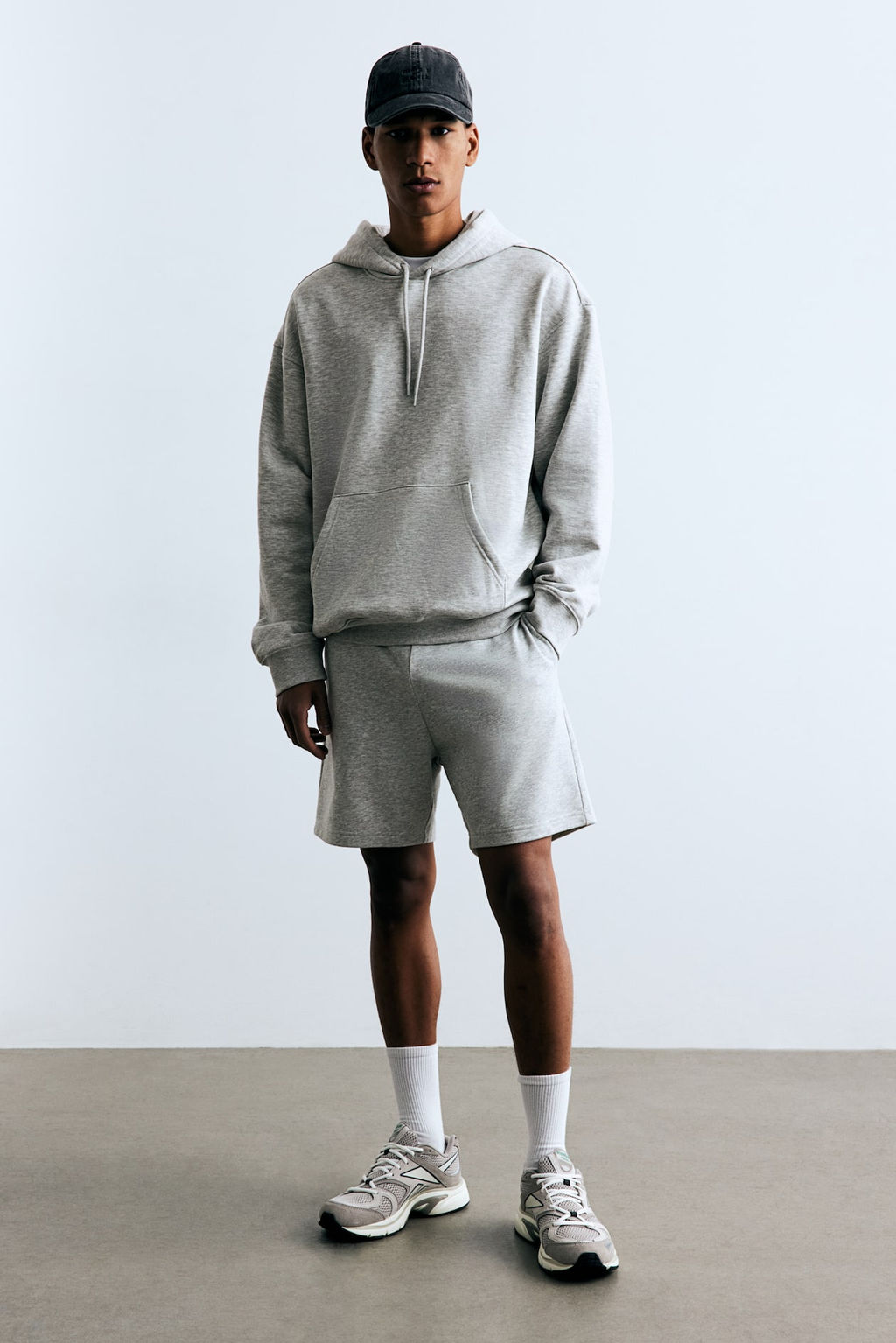Sudadera con capucha Loose Fit - H&m фото 4