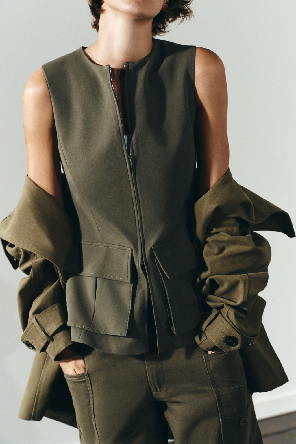 STRETCH COTTON TOP WITH POCKETS