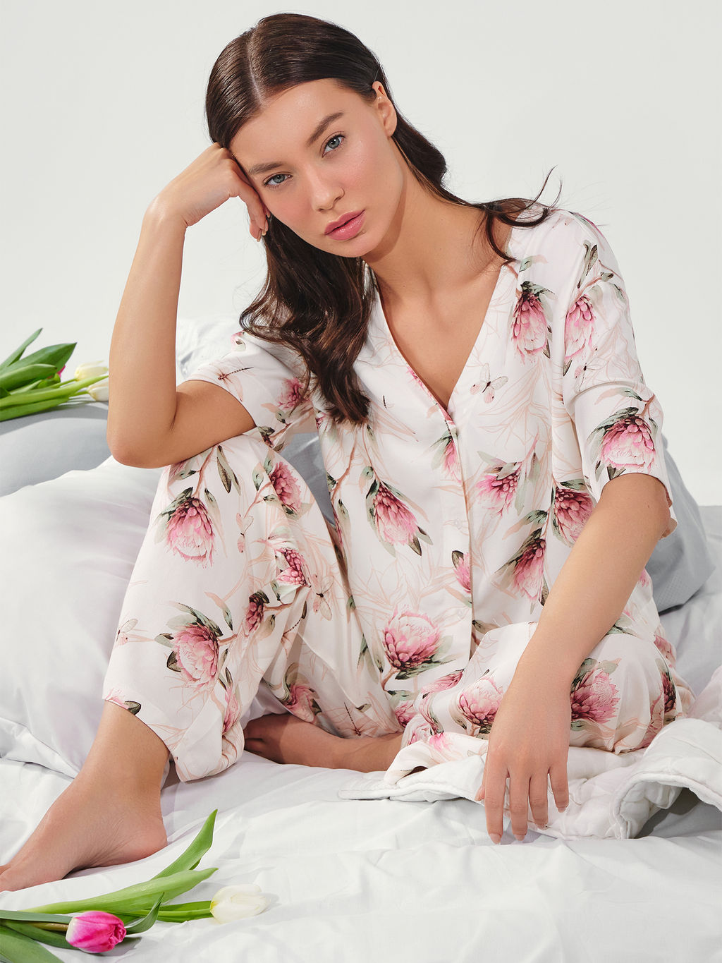 Комплект домашний женский кремовый с цветочным принтом - Mark formelle фото 2