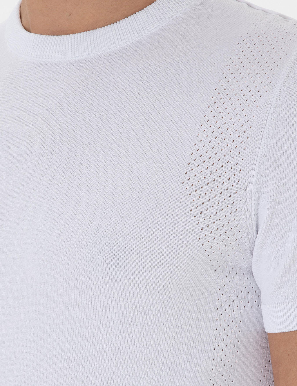 Beyaz Slim Fit Bisiklet Yaka Triko T-shirt