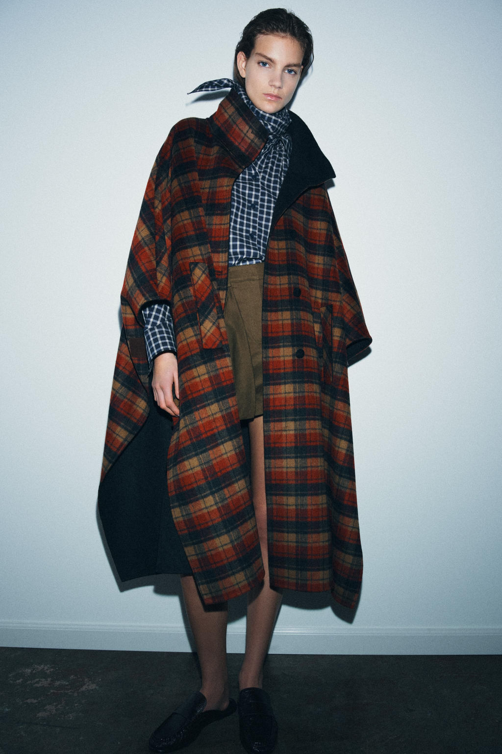 ZW COLLECTION LIMITED EDITION WOOL BLEND CHECK CAPE - Zara фото 10
