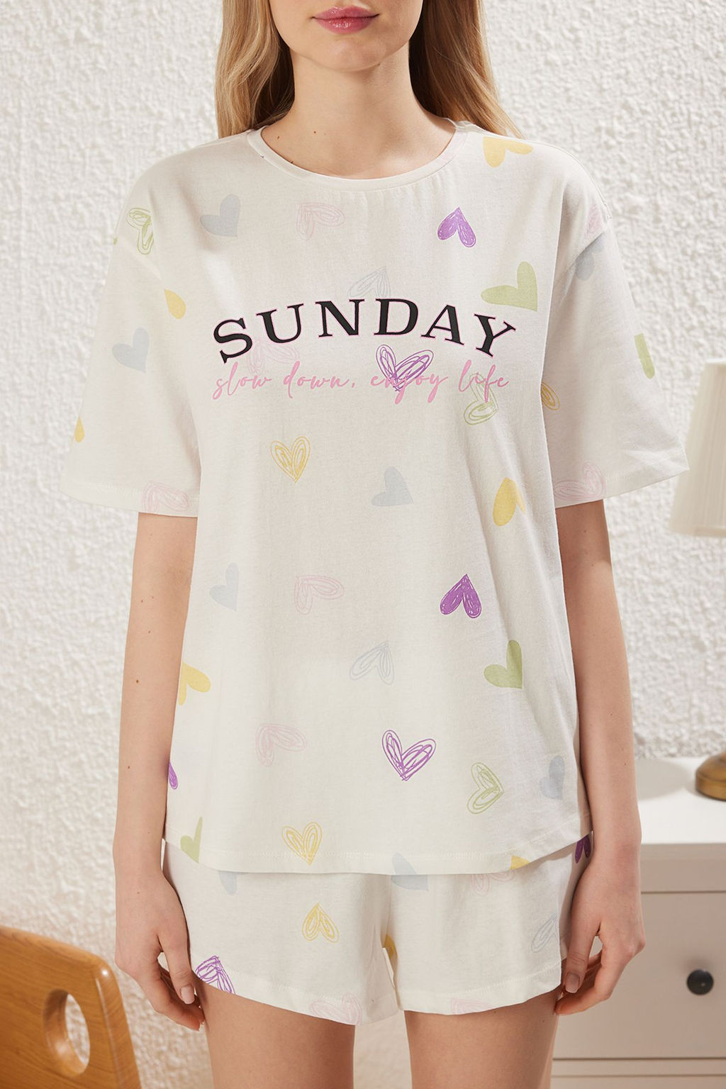 Beyaz %100 Pamuklu Kalpli Sloganl? Sortlu Orme Pijama Tak?m? THMSS25PT00168