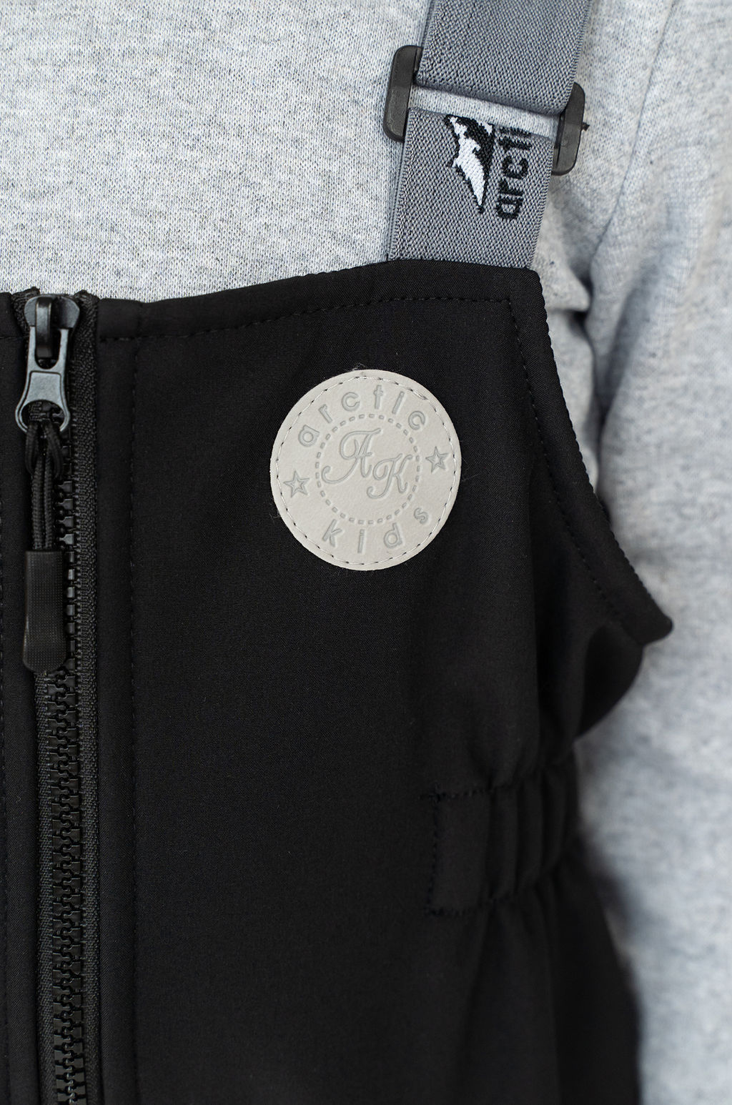 Полукомбинезон демисезонный черный из софтешелла 60-021 (116)