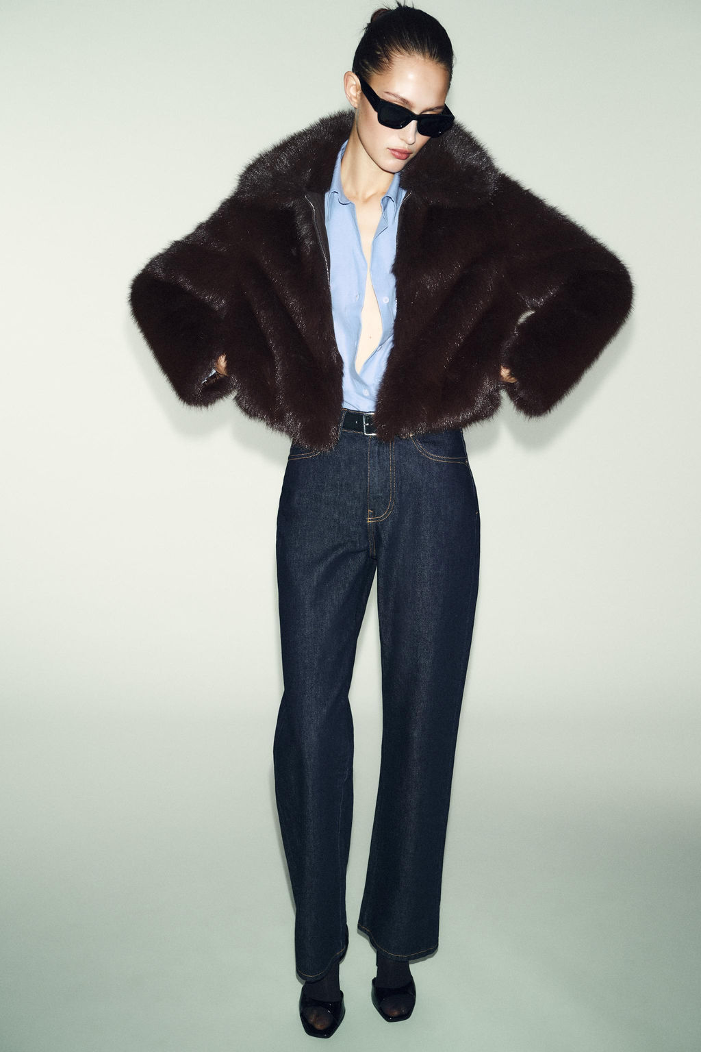 FAUX FUR COLLAR JACKET - Zara фото 16