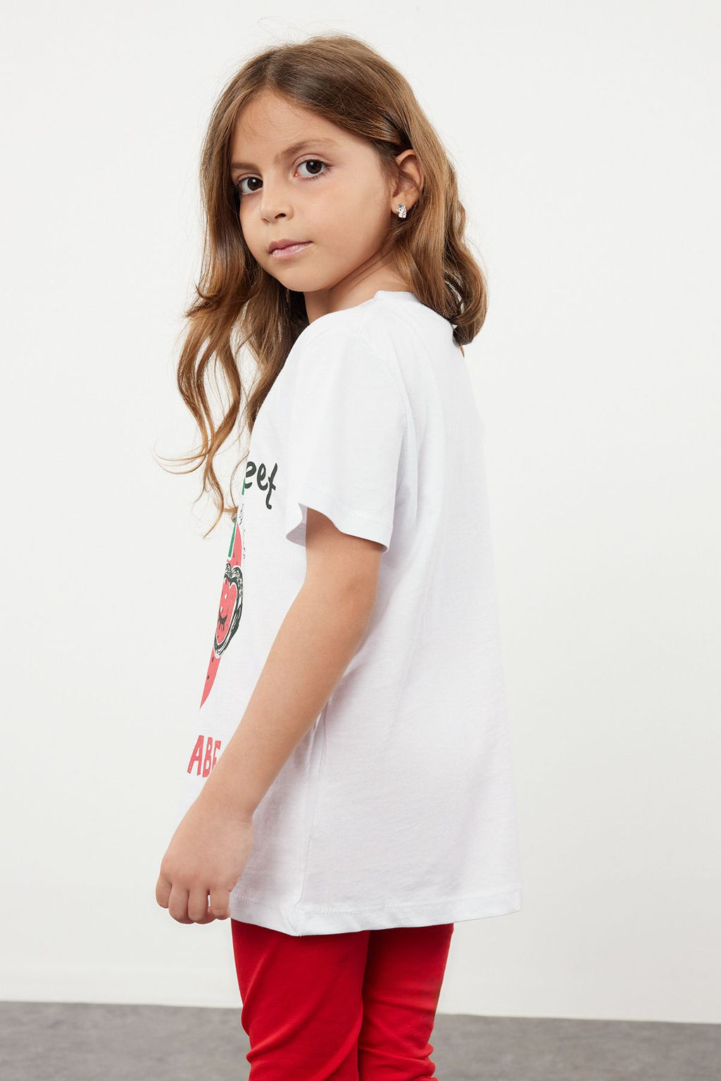 Beyaz K?z Cocuk %100 Pamuk Cilek Desenli Regular/Normal Kal?p K?sa Kol Orme T-Shirt TKDSS24TS00043 - Trendyolmilla фото 3