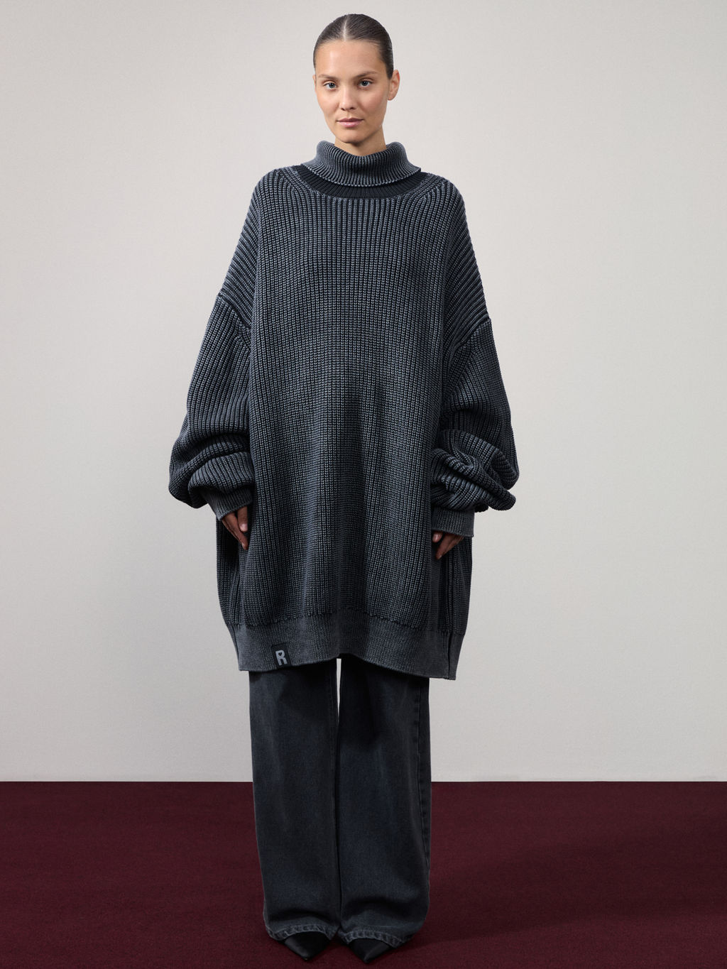 Свитер оверсайз с эффектом garment dye / Zarina  фото 3