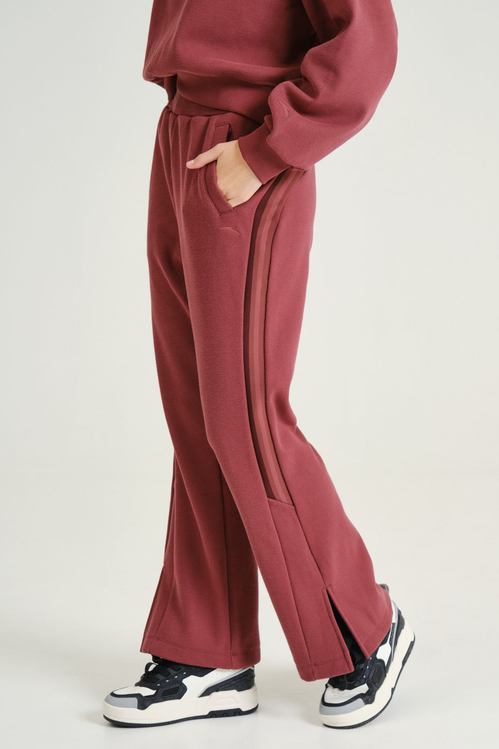 Брюки трикотажные утепленные Красный ICONIC Knit Track Pants