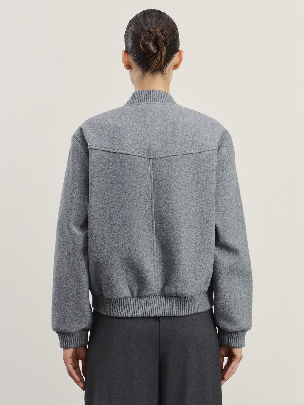 Бомбер свободного силуэта / Zarina  фото 5