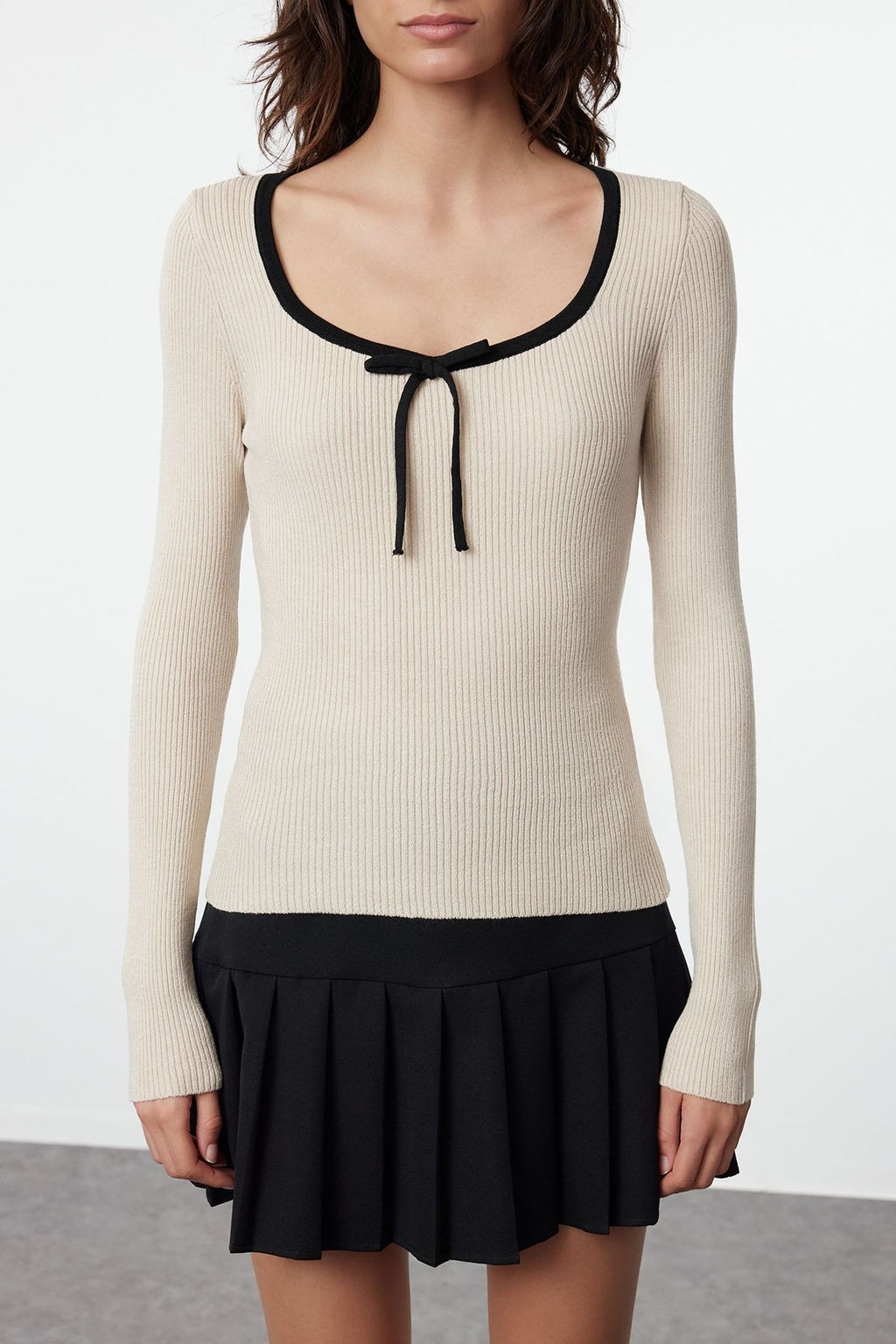 Tas Premium Iplik/Ozel Iplik Kurdele/Fiyonk Detayl? Triko Kazak TWOAW25KZ00207