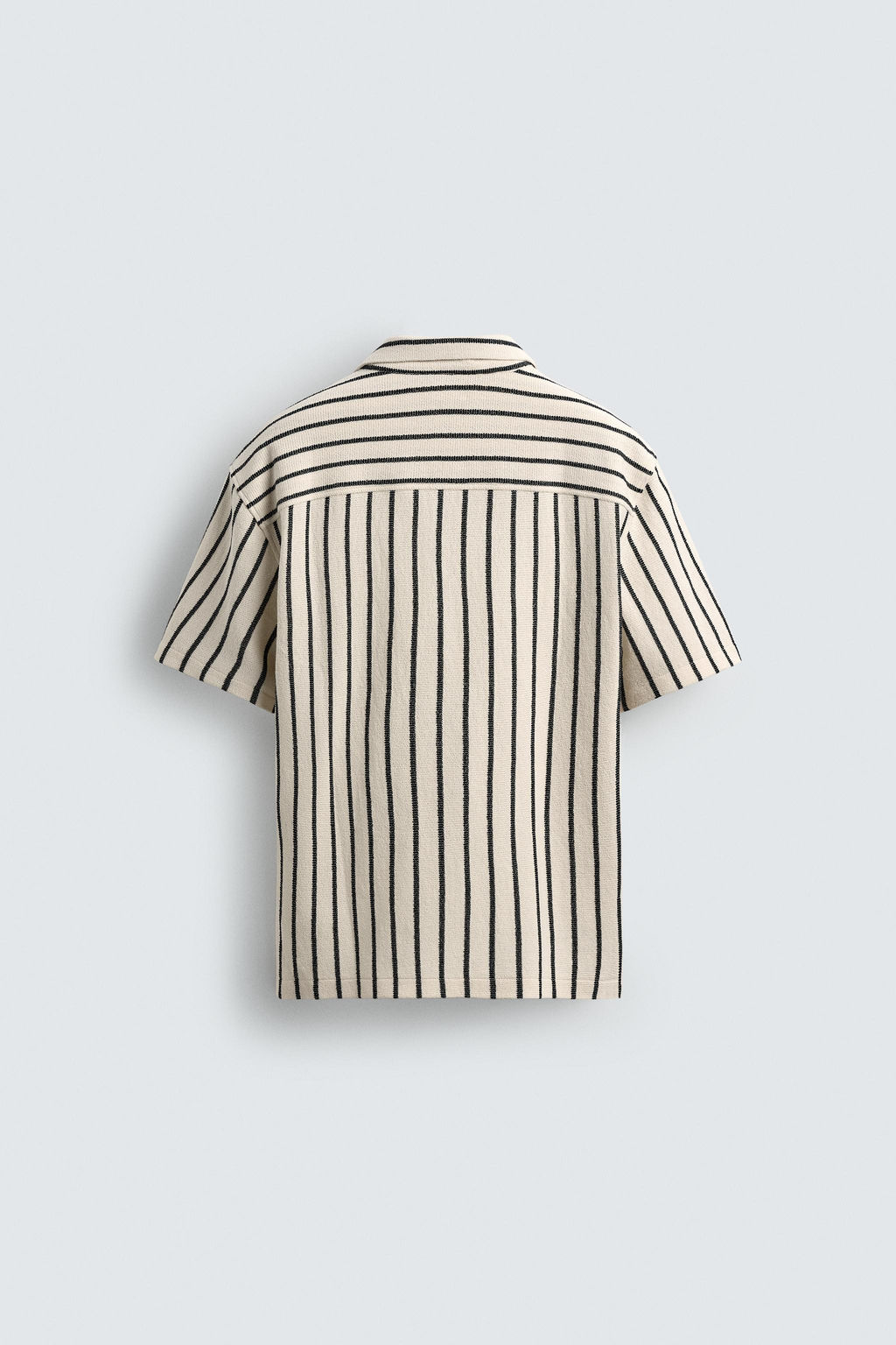 CAMISA ESTRUCTURA TEXTURA / Crudo / Negro