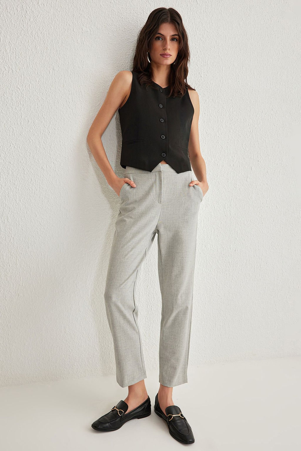 Gri Yuksel Bel Beli Lastikli Cigarette Dar Paca Dokuma Pantolon TWOSS25PL00011