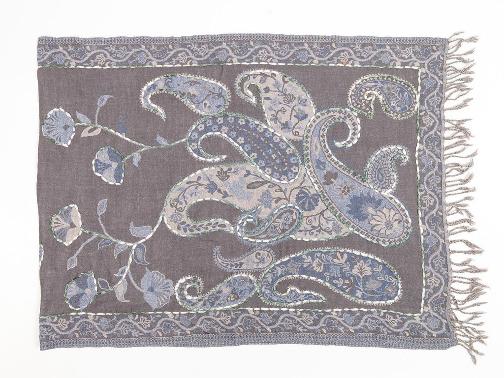 Палантин с вышивкой (шерсть вареная) в ассортименте № Тк906/85 - Ганг фото 2