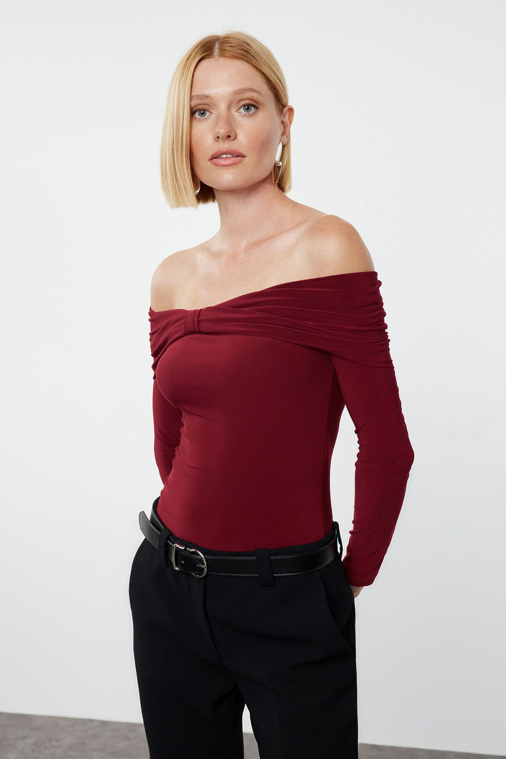 Bordo Buzgu/Drape Detayl? Fitted/Vucuda Oturan Uzun Kollu Esnek Orme Bluz TWOAW25BZ00018