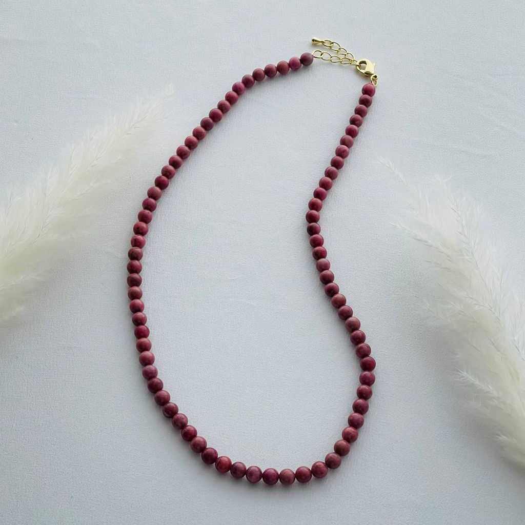 Бусы из Родонита