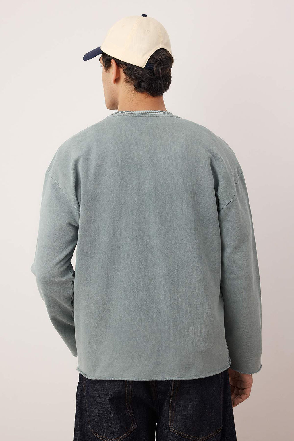 Gri Yeni Oversize/Genis Kesim Eskitme/Soluk Efekt Kal?n Sweatshirt TMNAW26SW00022 - Trendyolmilla фото 4