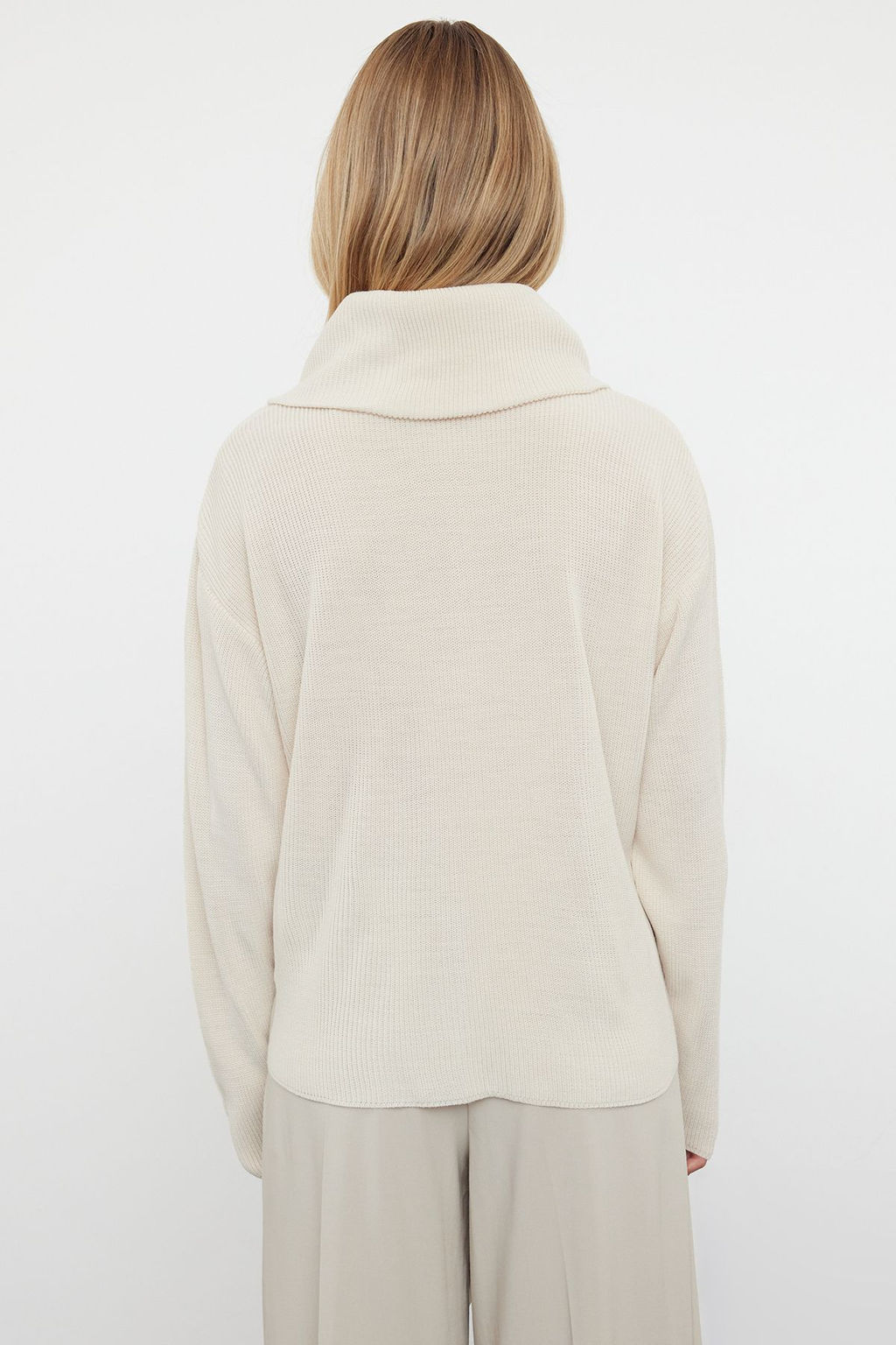 TRENDYOLMILLA Gri Genis Kal?p Fermuar Detayl? Triko H?rka TWOAW23HI00189 фото 5