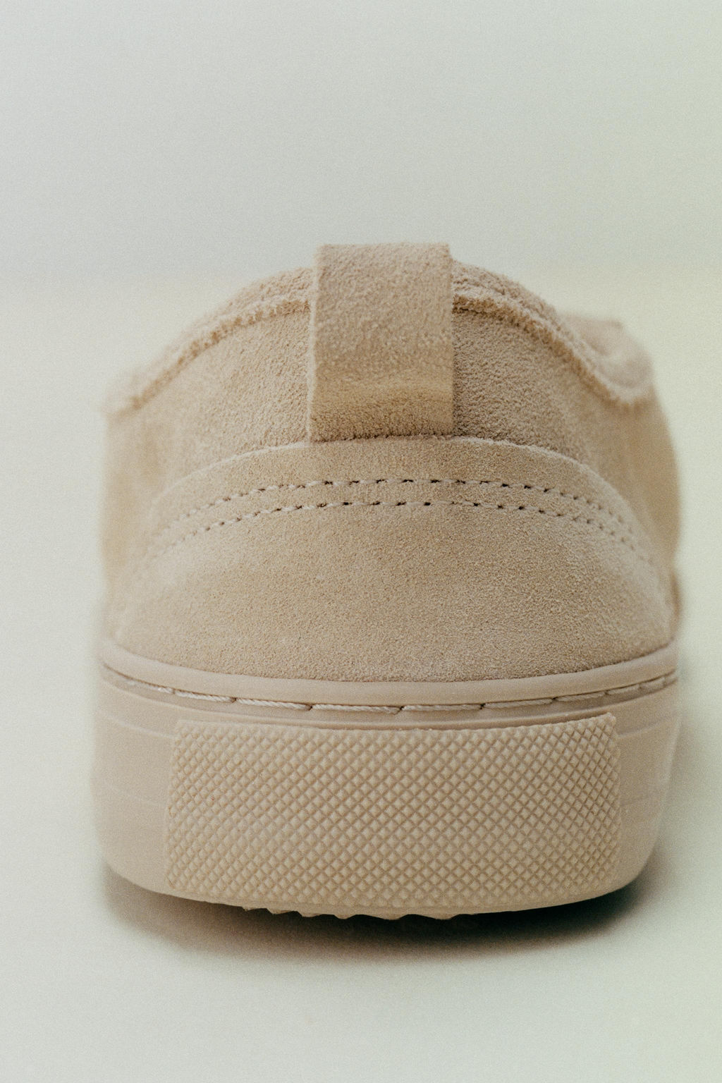 BAMBA BAREFOOT PIEL / Gris Topo