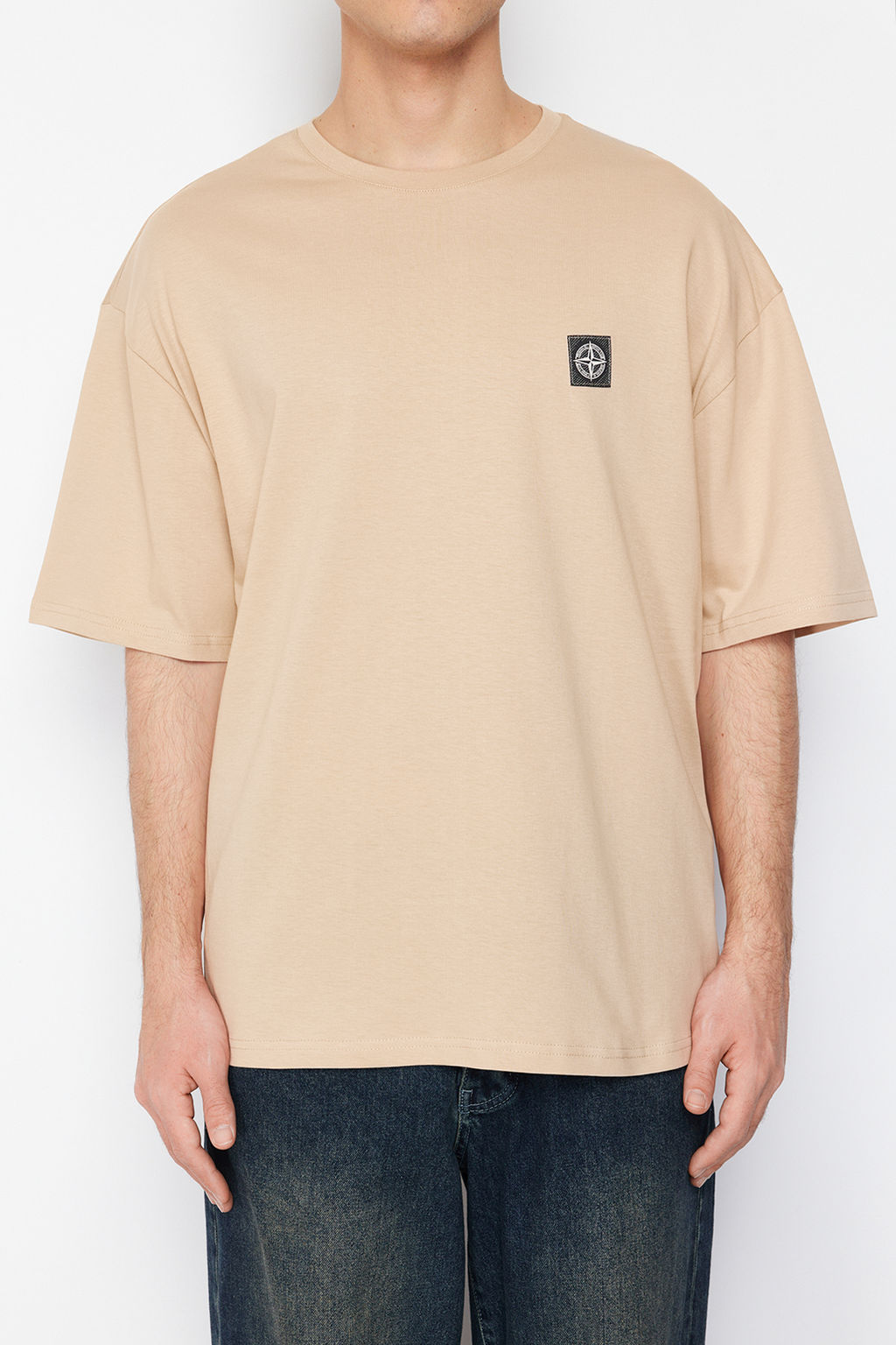Bej Oversize Pusula Etiketli %100 Pamuklu T-Shirt TMNSS24TS00111 - Trendyolmilla фото 2
