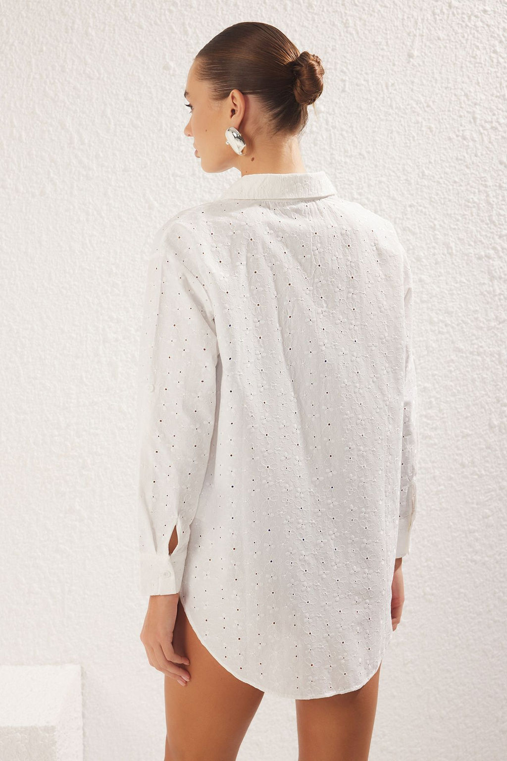 TRENDYOLMILLA Beyaz Dokuma Brode Plaj Gomlegi TBESS25GO00001 фото 4