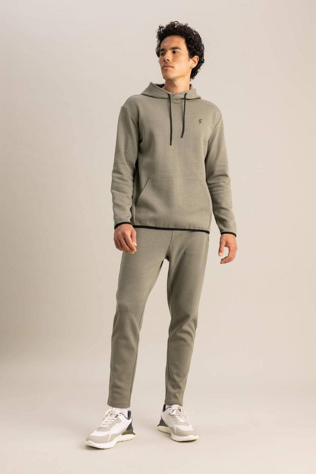 DeFactoFit Slim Fit Sporcu Jogger Esofman Alt? Dar Kesim Fermuarl? Basic Duz Standart Paca фото 6