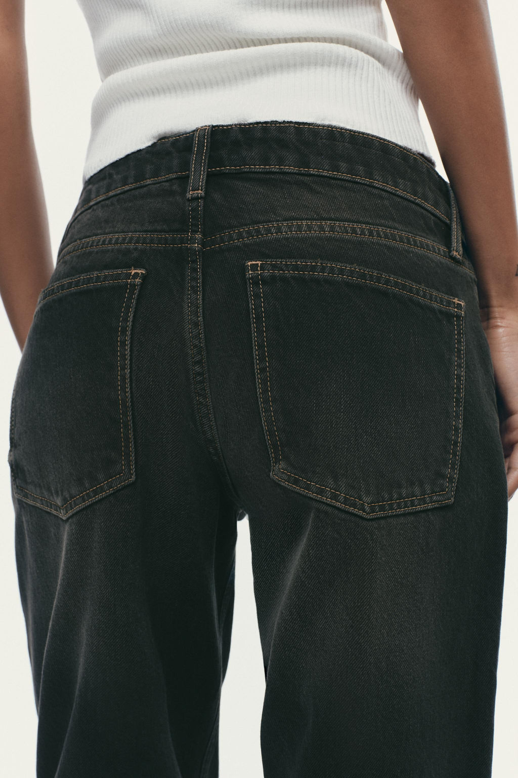 TRF LOW-RISE WIDE-LEG JEANS - Zara фото 4