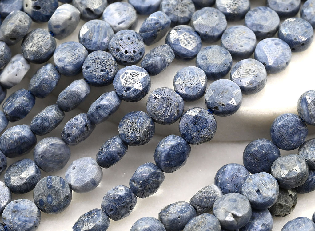 Синий коралла Акори таблетка с гранями 6*6мм, 37см, 60 бусин Радуга камня