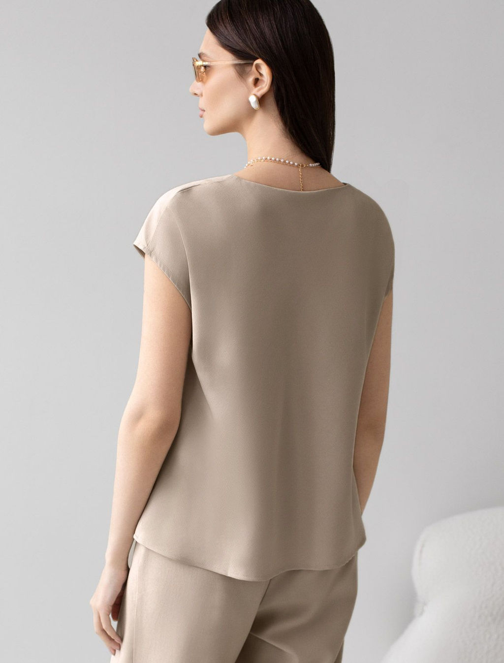 Блузка с U вырезом скроенная по косой из плотного лиоцелла - Vilatte фото 3