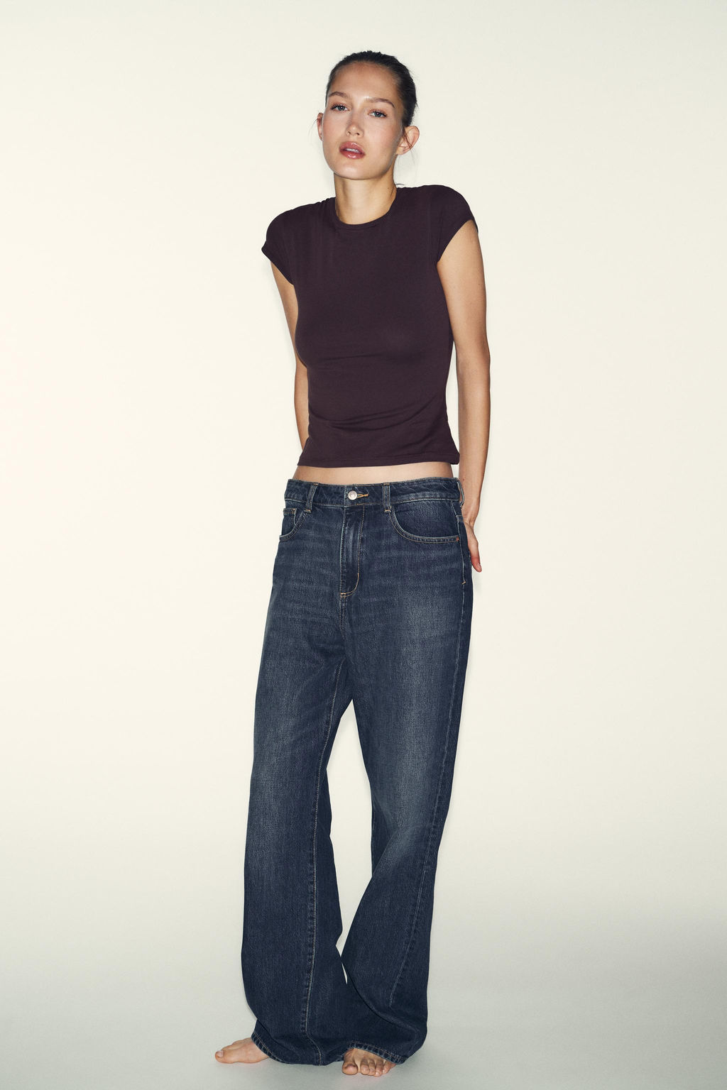 SLIM FIT SHORT SLEEVE T-SHIRT - Zara фото 25