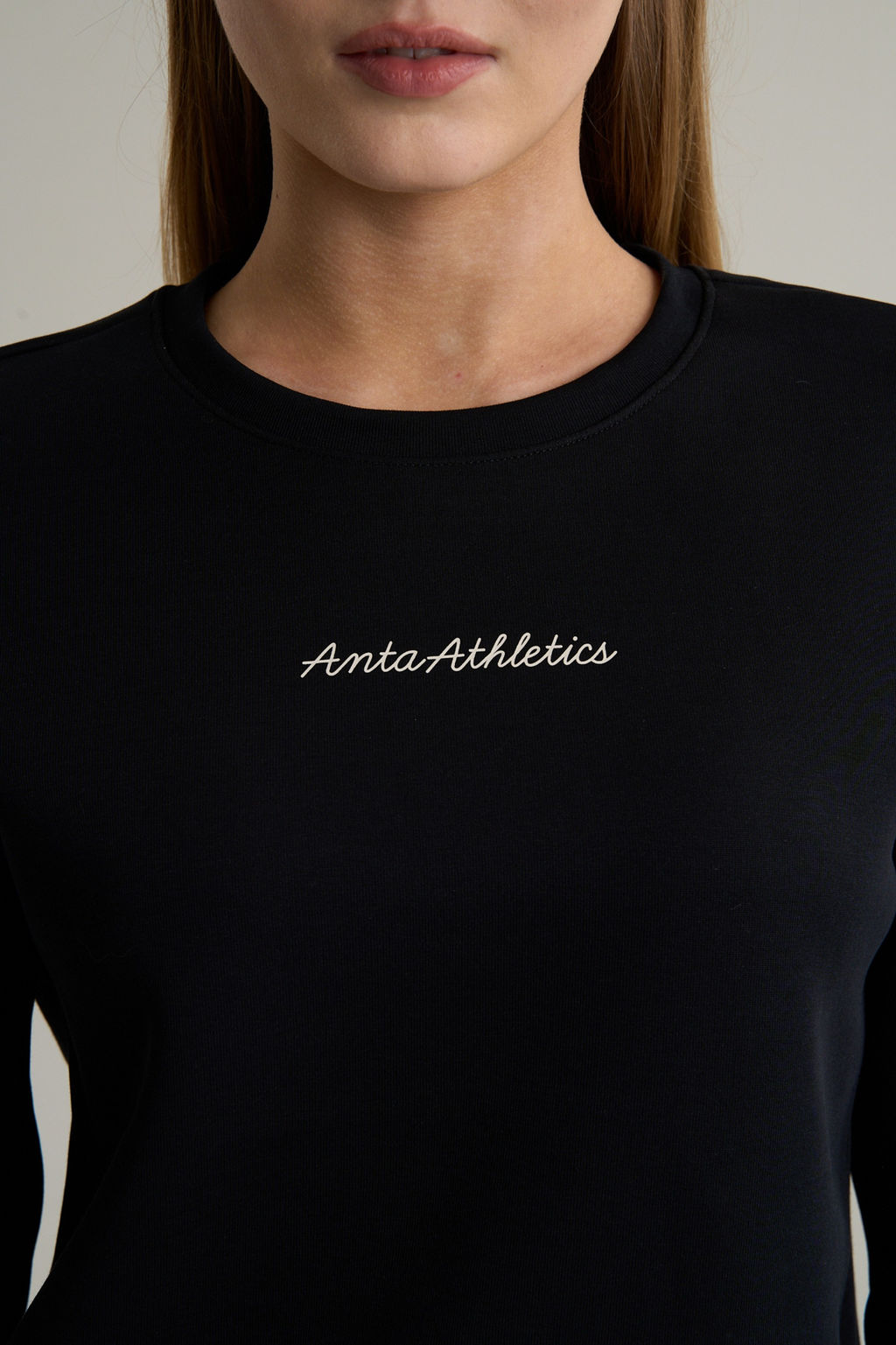 Свитшот Черный TRN ESSENTIAL Sweatshirt
