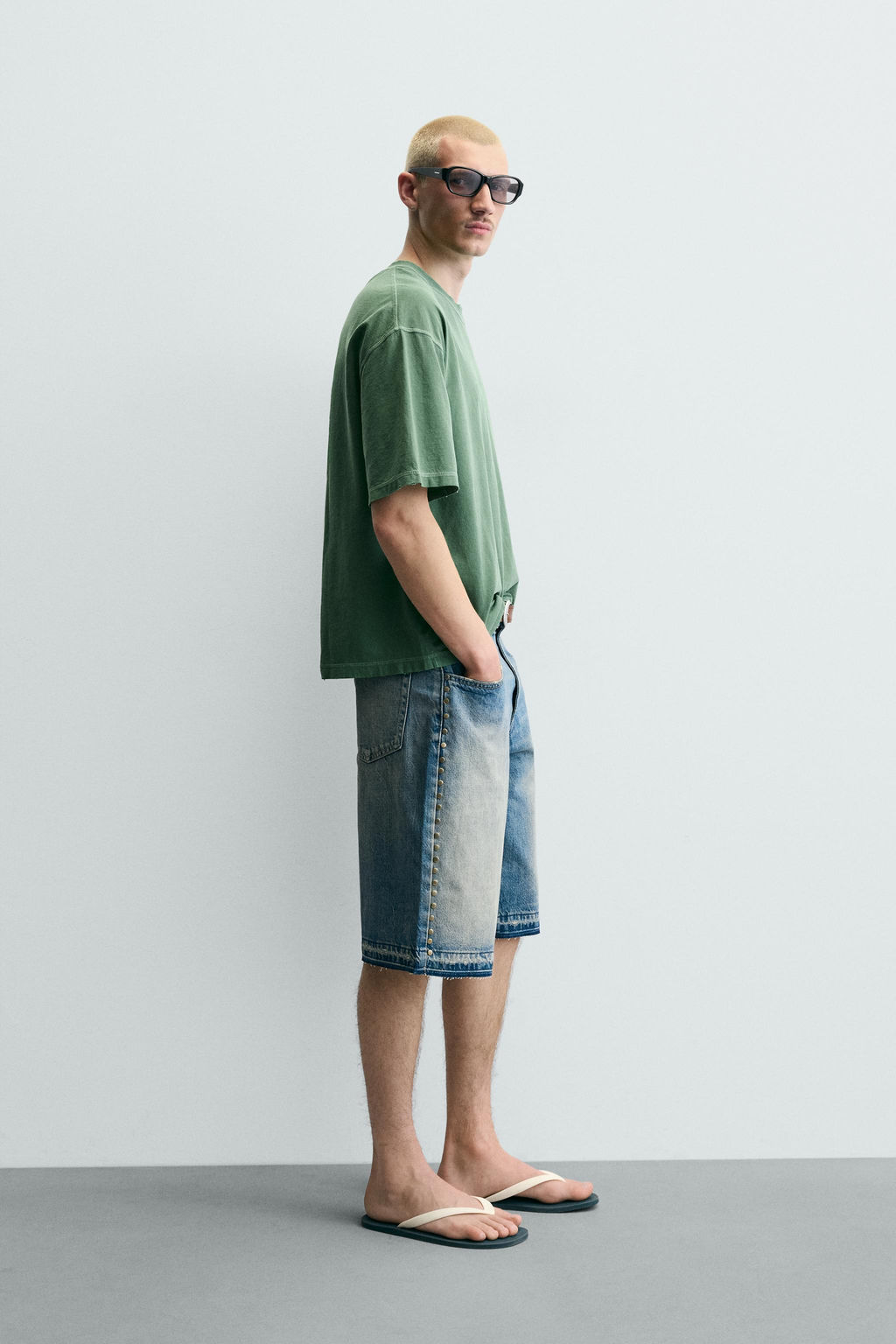 CAMISETA BOXY FIT LAVADA GR?FICOS / Verde - Zara фото 4
