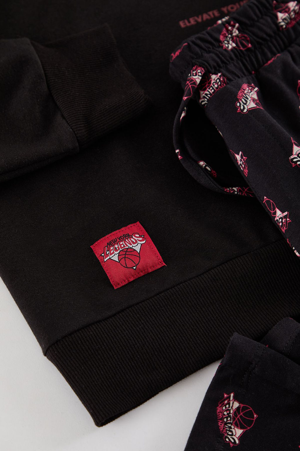TRENDYOL MAN Siyah Regular Fit Bask?l? Etiketli Orme Pijama Tak?m? TMNAW25PT00012 - Trendyolmilla фото 7