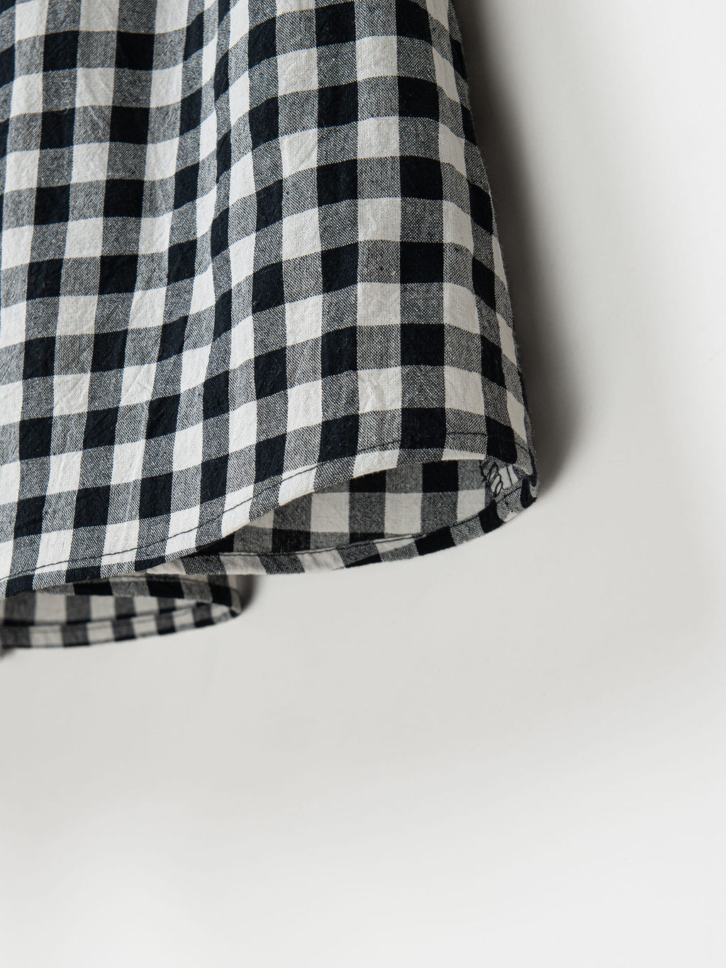 Платье хлопковое с коротким рукавом Черно-белое 7+ - Bungly фото 4