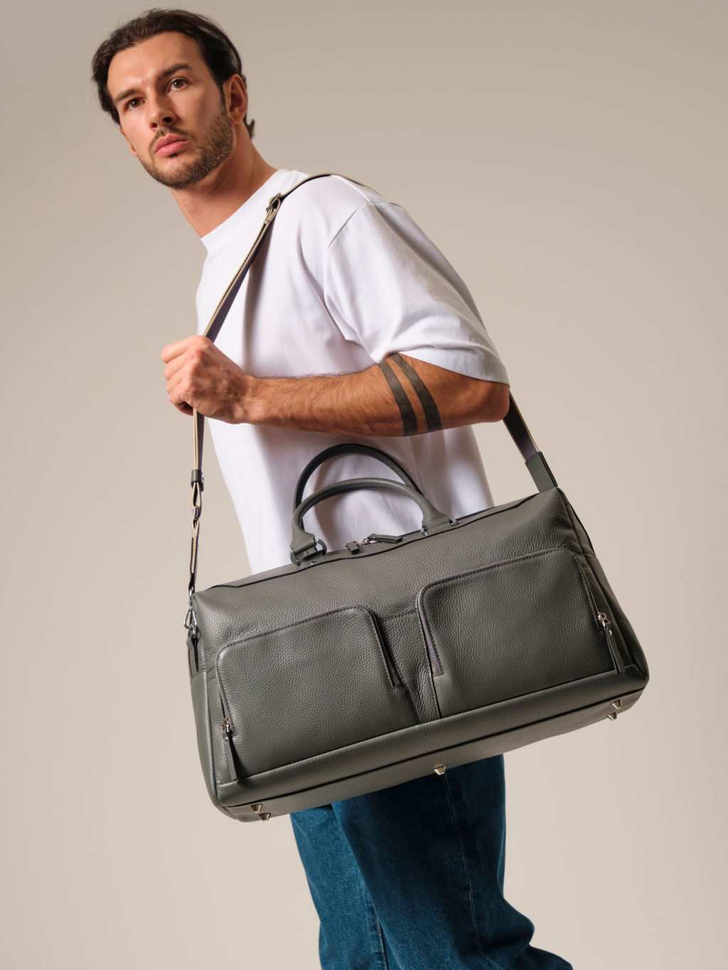 Сумка дорожная Azaro 8042 хромо