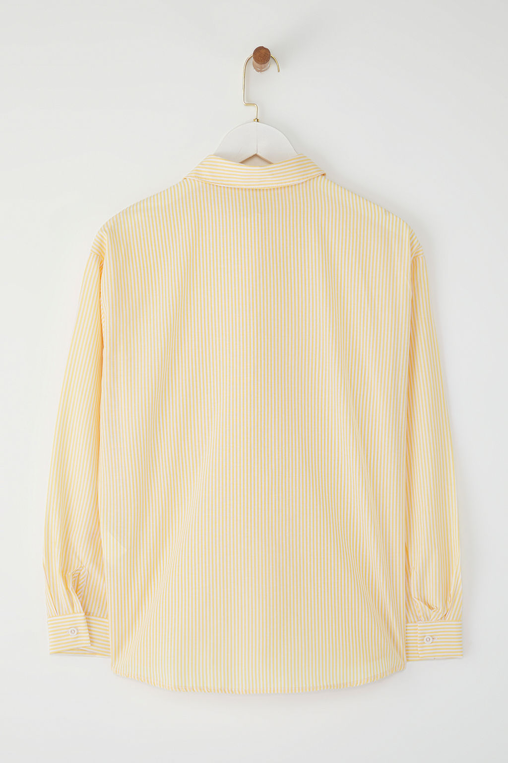 TRENDYOLMILLA Mavi Cizgili Cep Detayl? Oversize/Genis Kal?p Dokuma Gomlek TWOAW23GO00359  фото 16