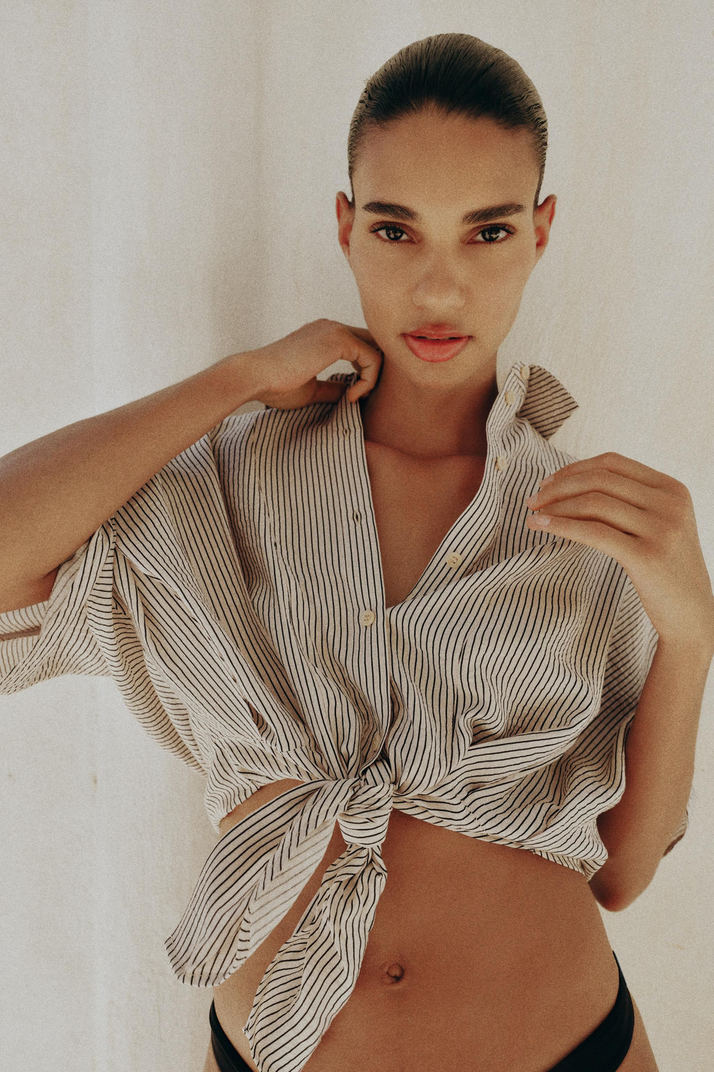 CAMISA MANGA CORTA NUDO / Crudo / Negro - Zara фото 2