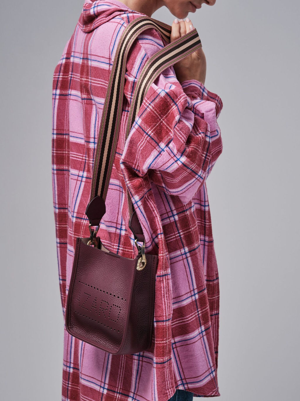 Сумка на плечо Azaro 30996 бордовая вишня