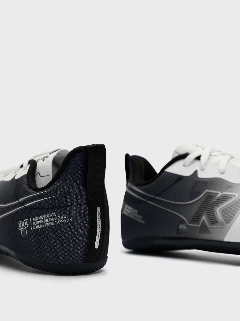 Легкоатлетические шиповки KELME Mens/Womens Sneakers (White/Black)