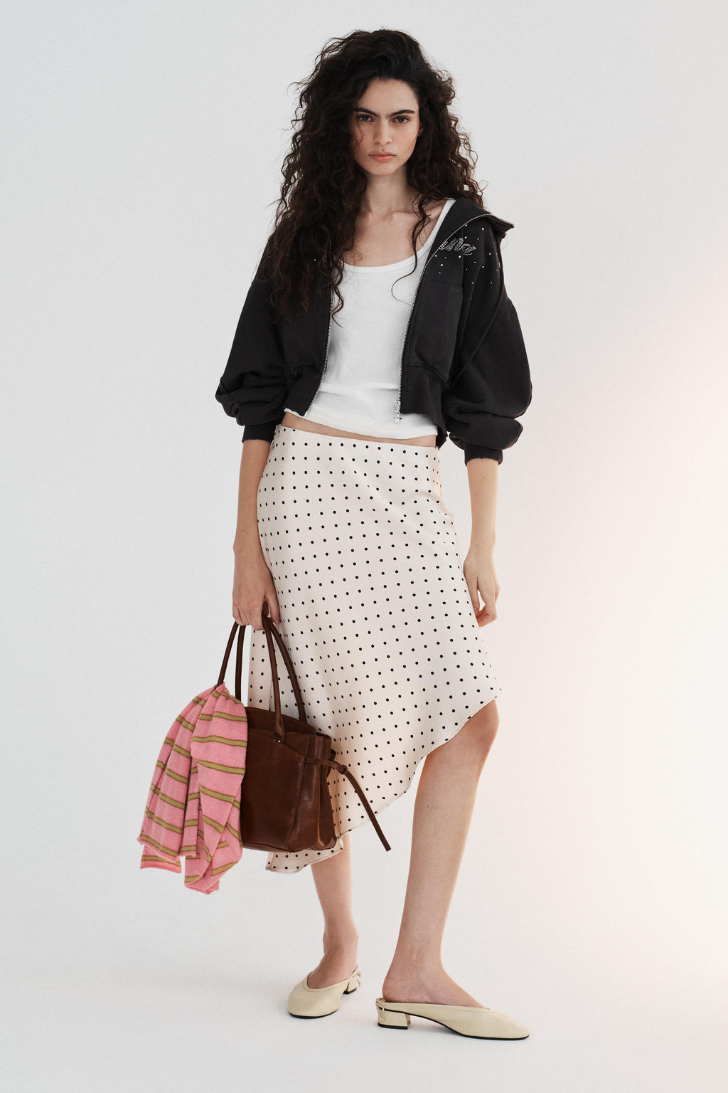 ASYMMETRIC POLKA DOT SATIN SKIRT - Zara фото 11