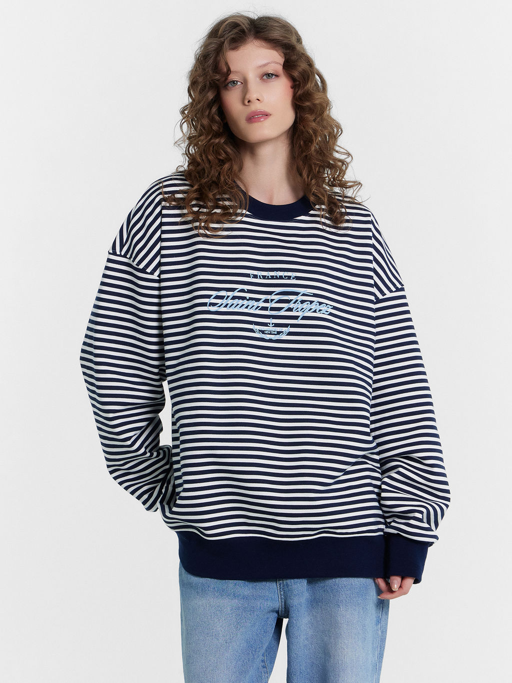 Свитшот женский в полоску бело -синяя полоска 122919/1 - Mark formelle фото 2